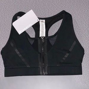 NWT. Fabletics zip up sports bra size XS